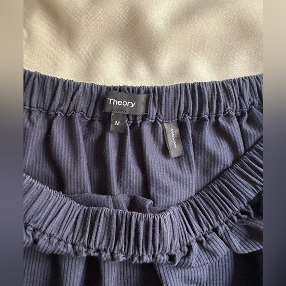 Theory Elegant Black Off-Shoulder Blouse - Picture 14 of 14